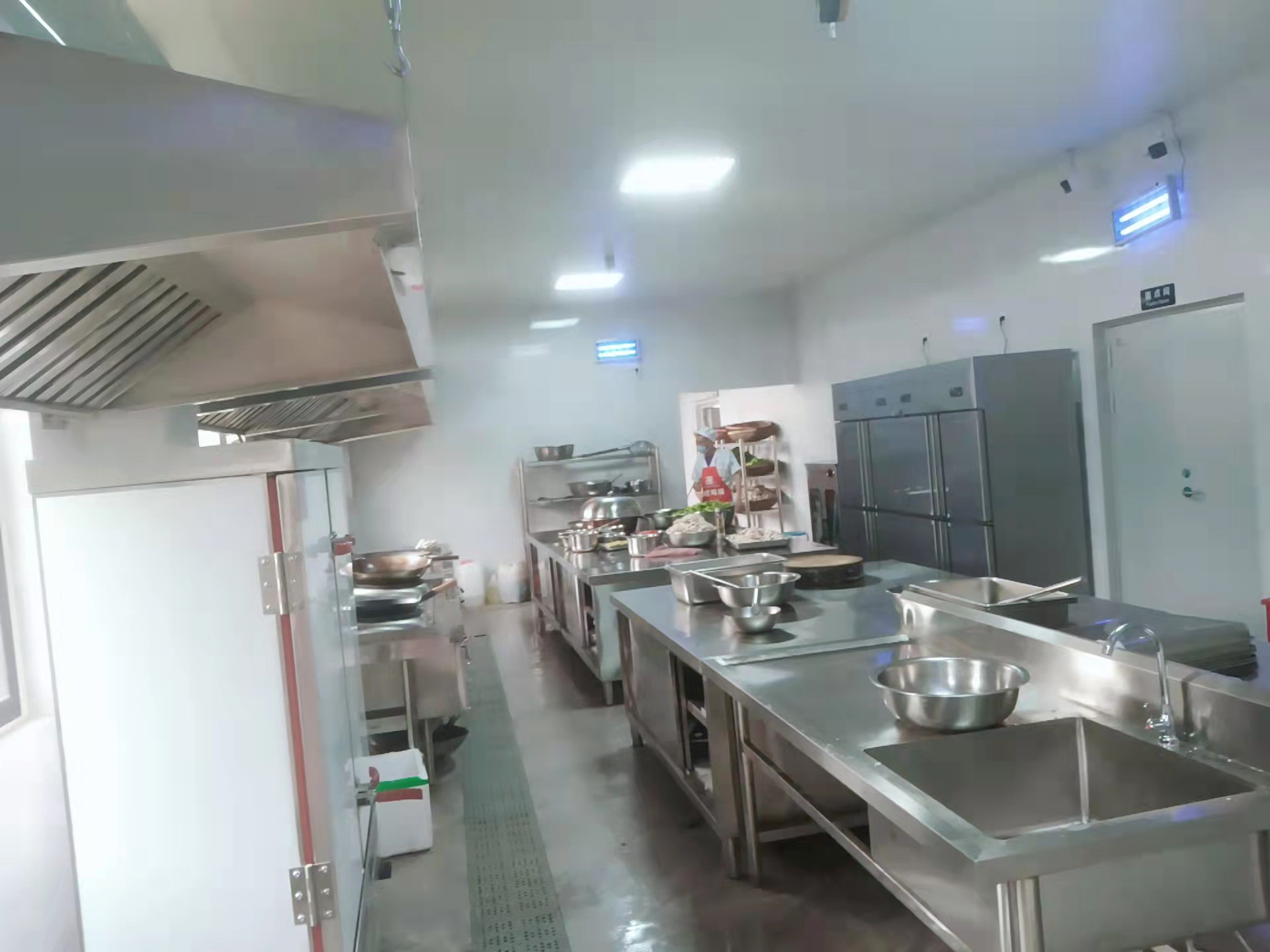 学校芭乐视频官网下载在线播放设备