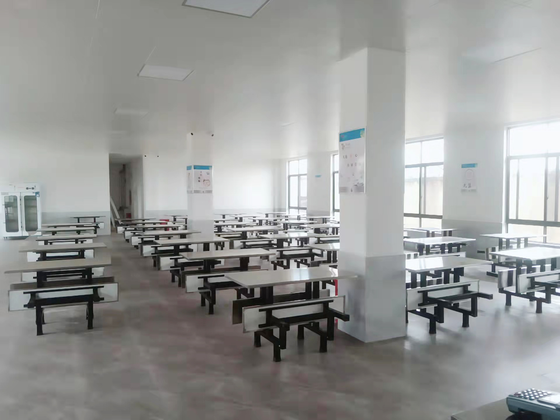 大型学校芭乐视频官网下载在线播放设备