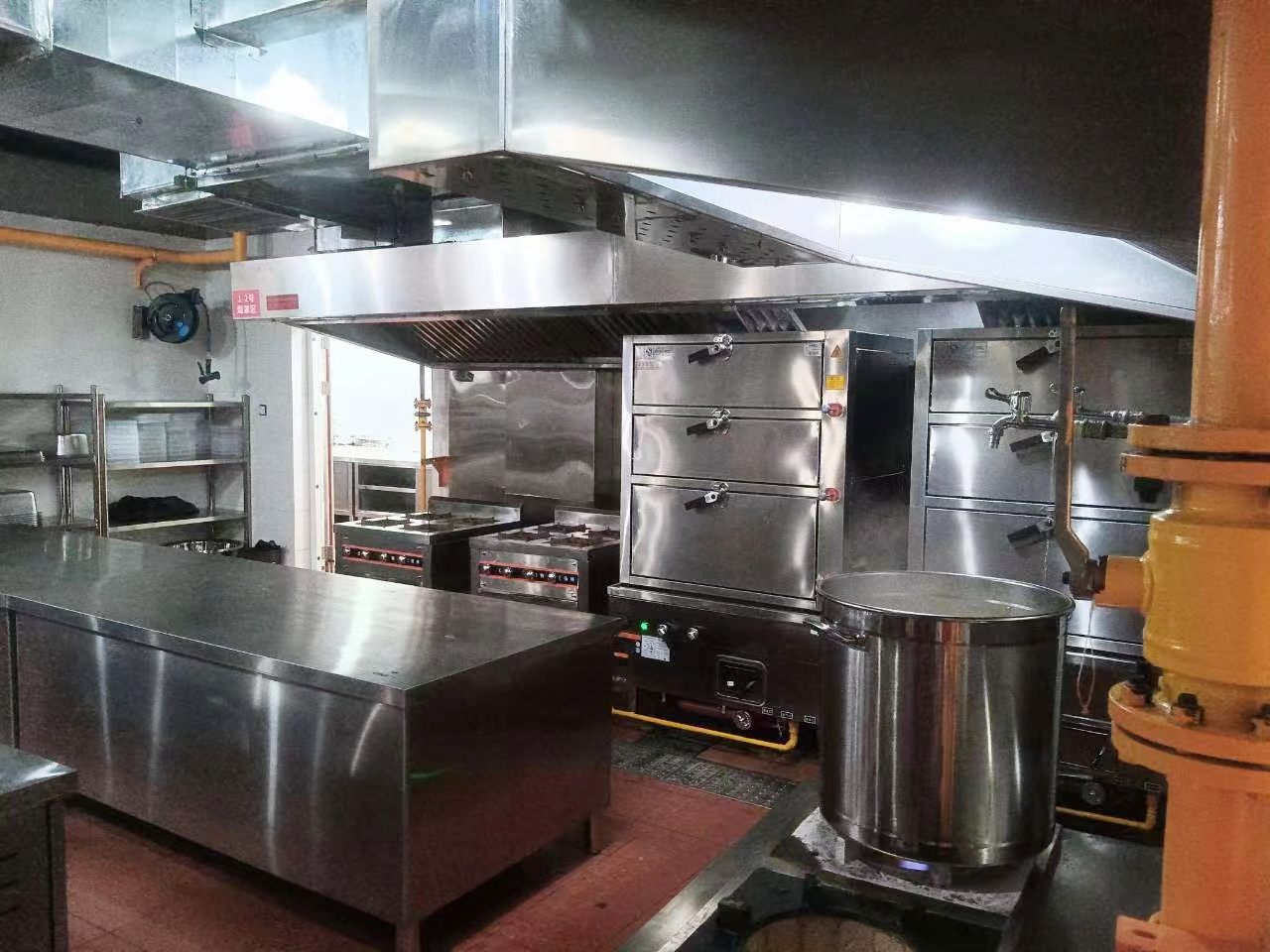 食堂芭乐视频官网下载在线播放设备