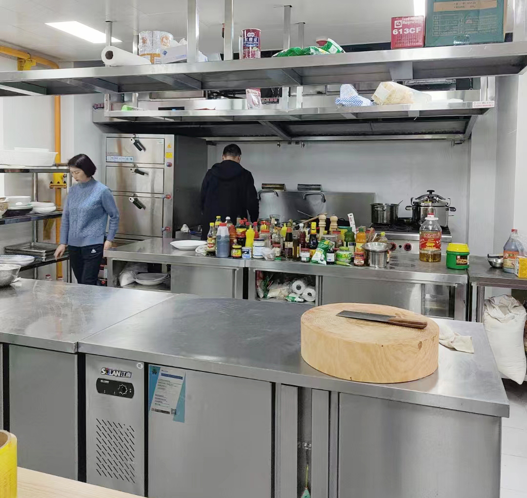 食堂芭乐视频官网下载在线播放设备