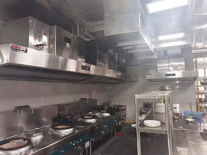 食堂芭乐视频官网下载在线播放设备