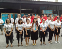 芭乐APP下载污芭乐视频官网下载在线播放设备公司8月员工月会顺利召开，现场气氛活跃、充满喜悦