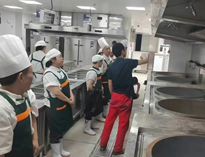 食堂厨具设备厂家告诉你食堂芭乐视频官网下载在线播放设备的采购标准是怎样的