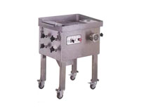 工地食堂芭乐视频官网下载在线播放设备公司告诉你优质绞切肉机的特点